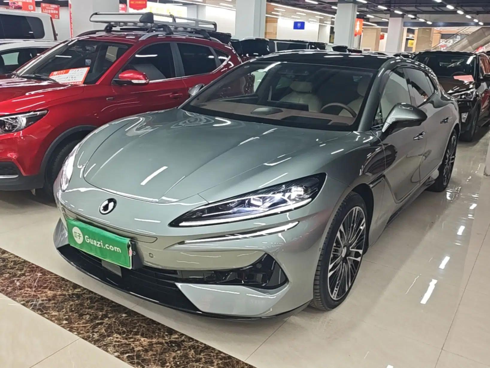 Denza Z9GT 2024 1100 Four-Wheel Drive Ultra Version — миниатюра 1