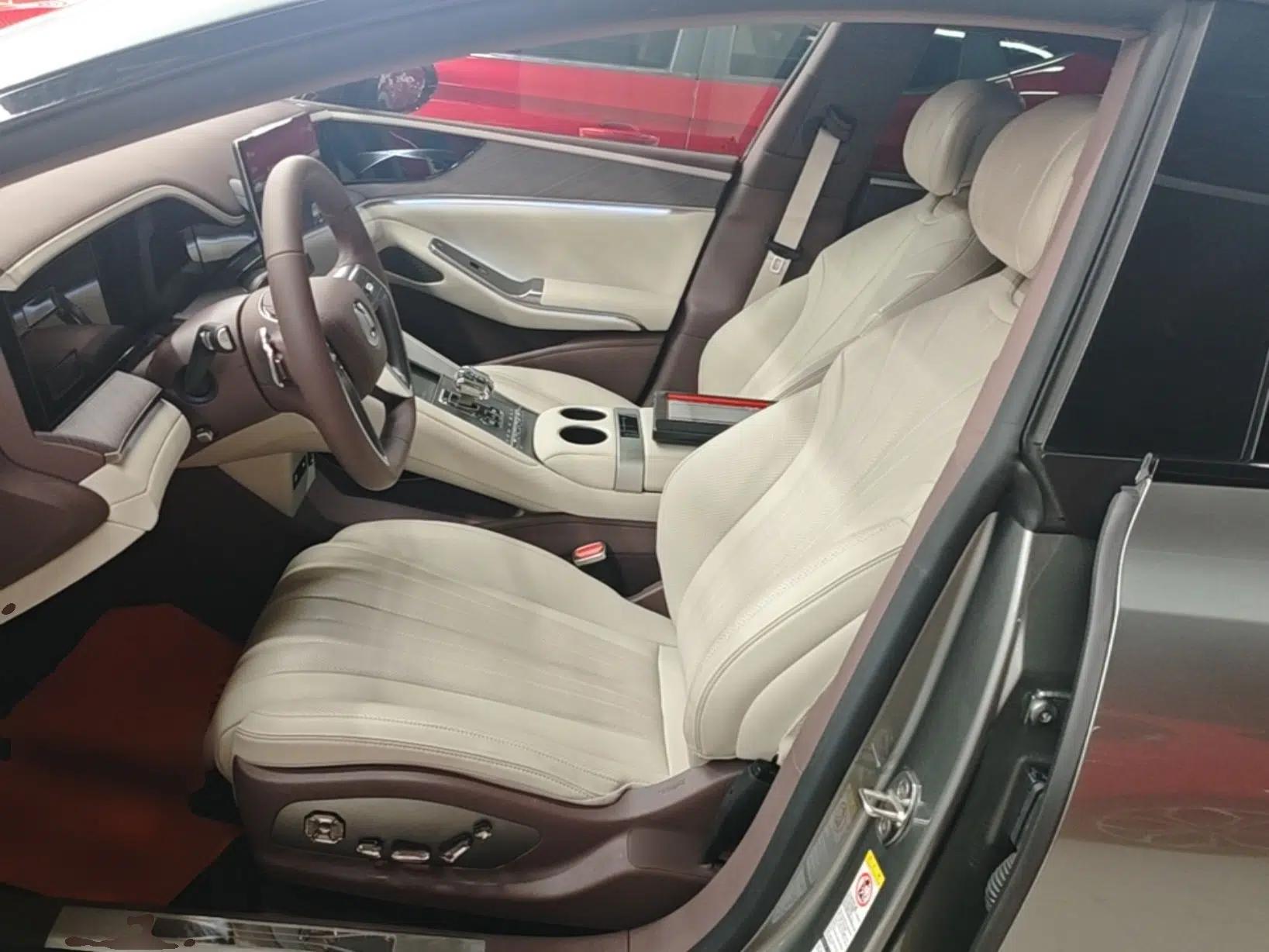 Denza Z9GT 2024 1100 Four-Wheel Drive Ultra Version — миниатюра 18