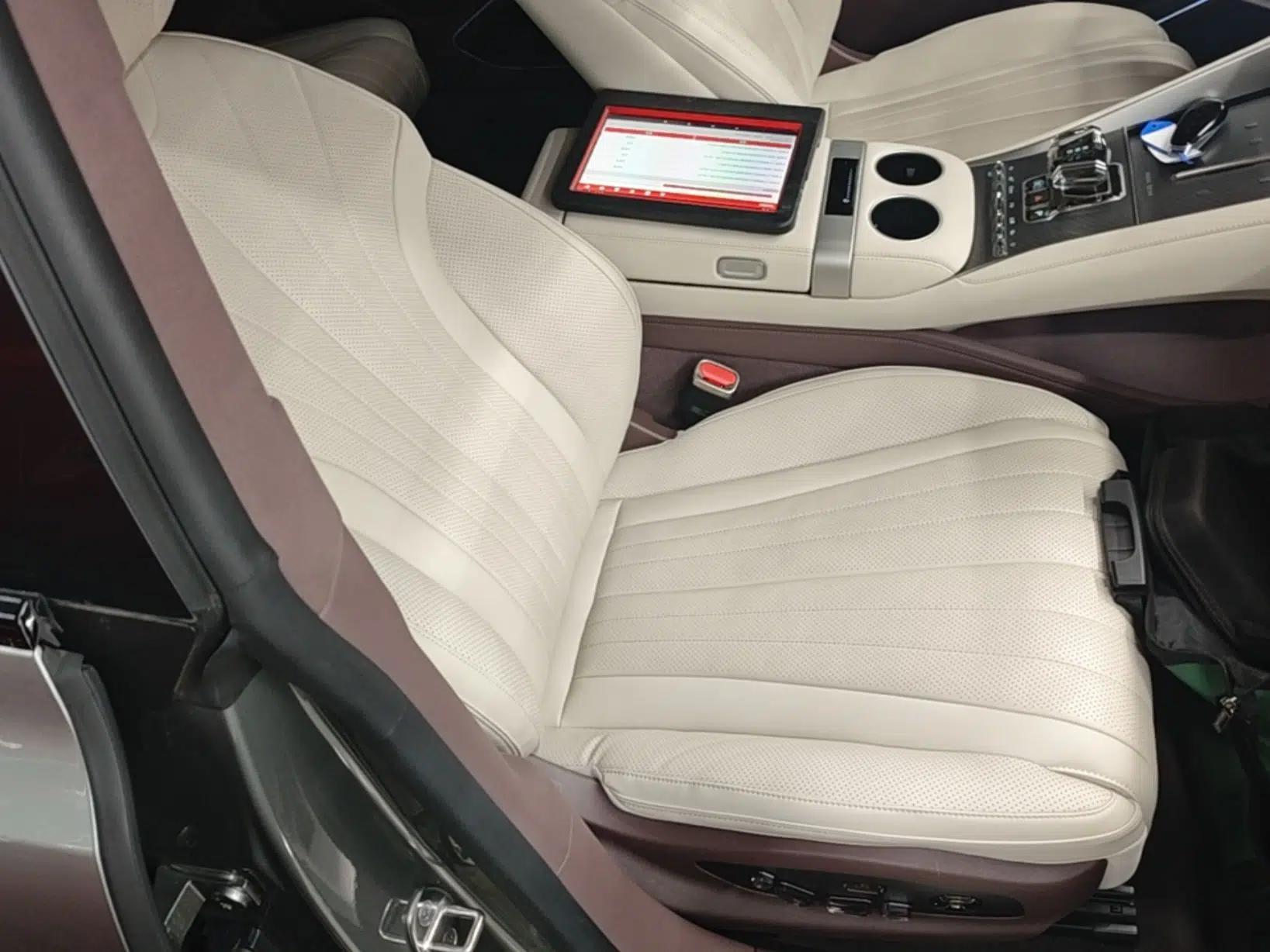 Denza Z9GT 2024 1100 Four-Wheel Drive Ultra Version — миниатюра 23
