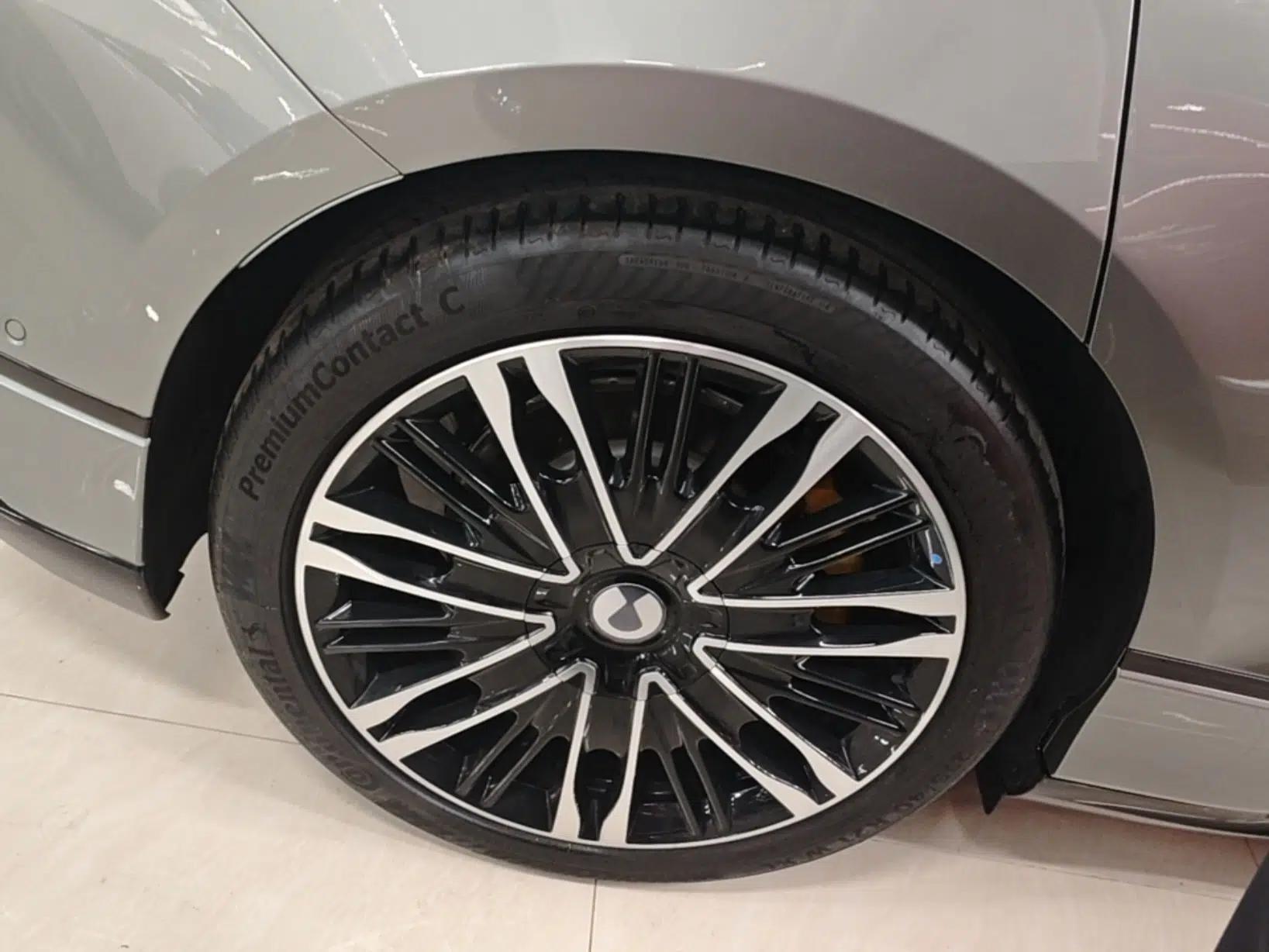 Denza Z9GT 2024 1100 Four-Wheel Drive Ultra Version — миниатюра 10