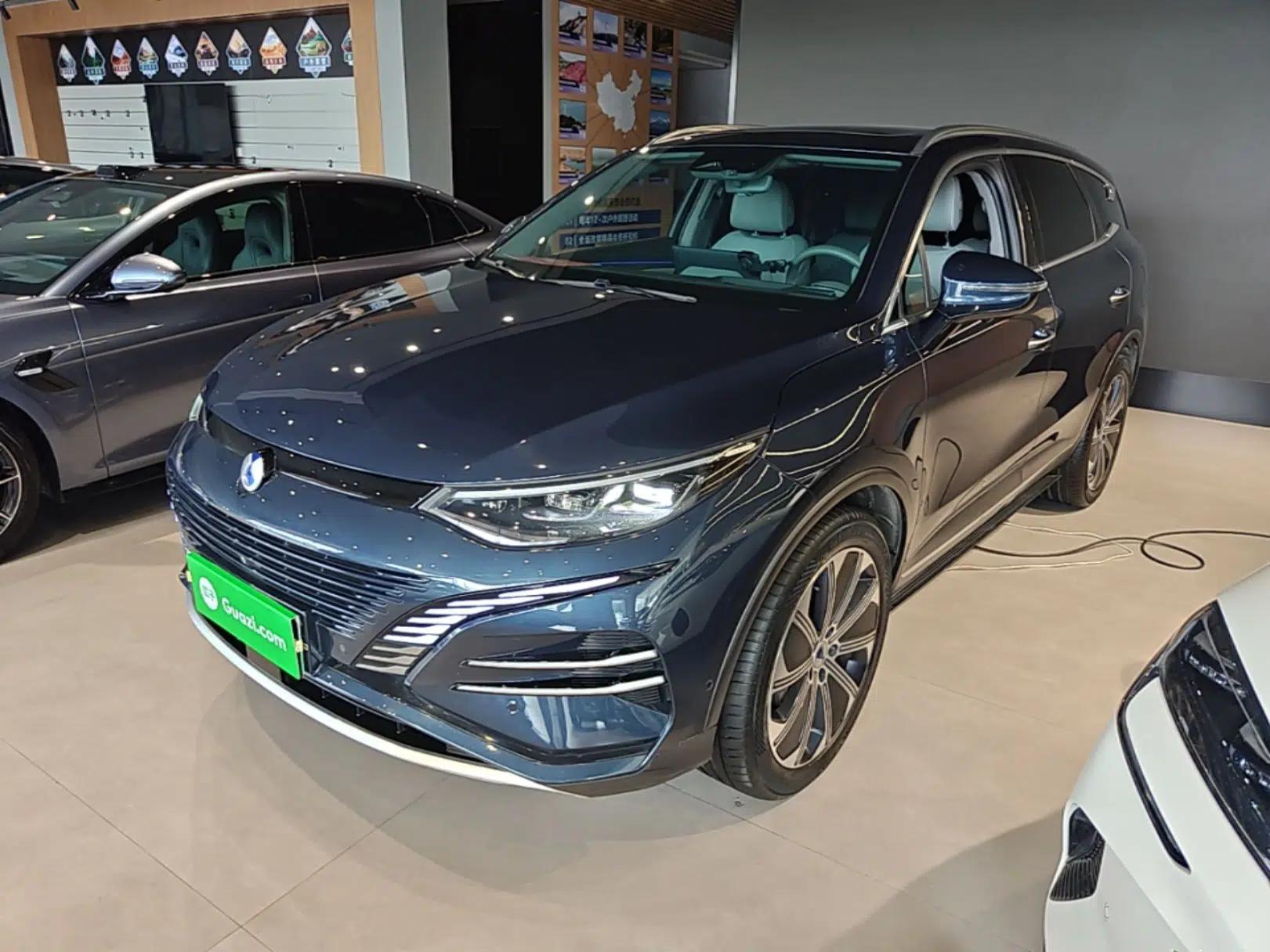 Denza N8 2023 Four-Wheel Drive Ultra-Hybrid Flagship Six-Seater Version — миниатюра 1