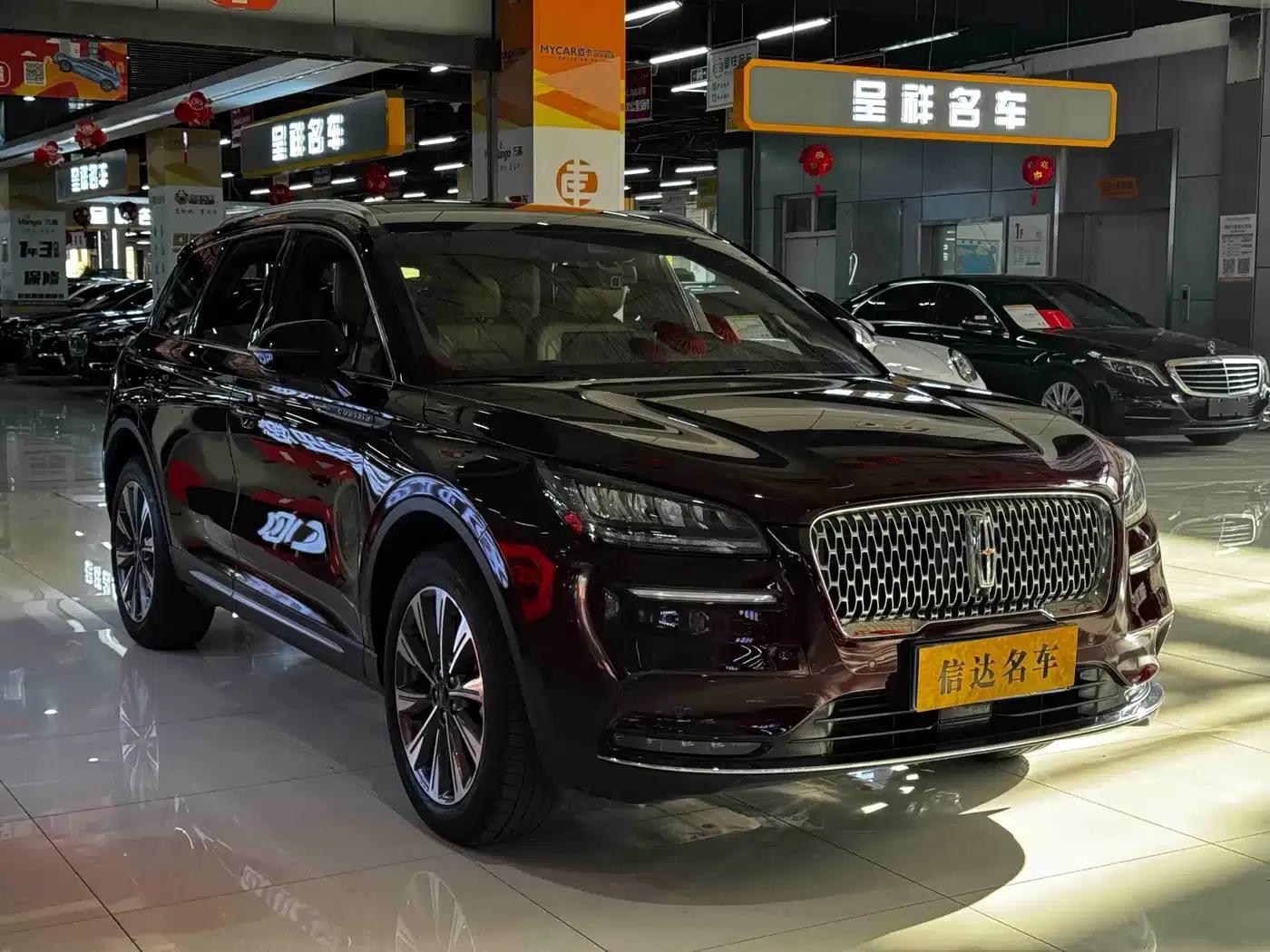 Adventurer 2022 2.0T 2WD Premium Edition — миниатюра 3