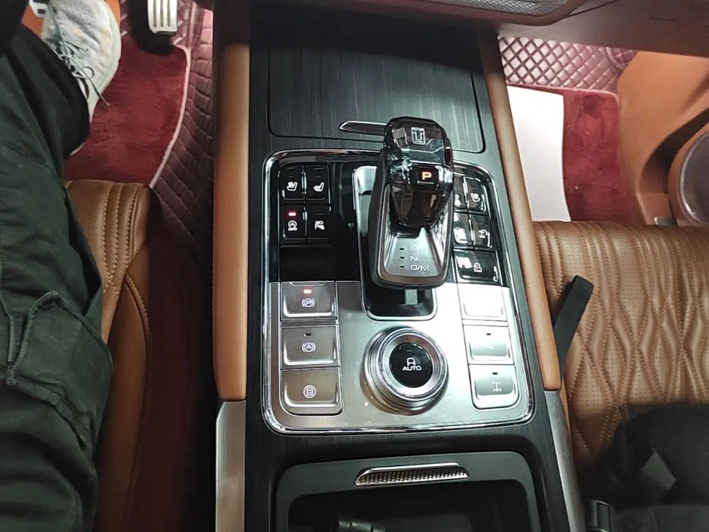 Tank 500 2022 3.0T High-End Custom Edition 5 Seats — миниатюра 16