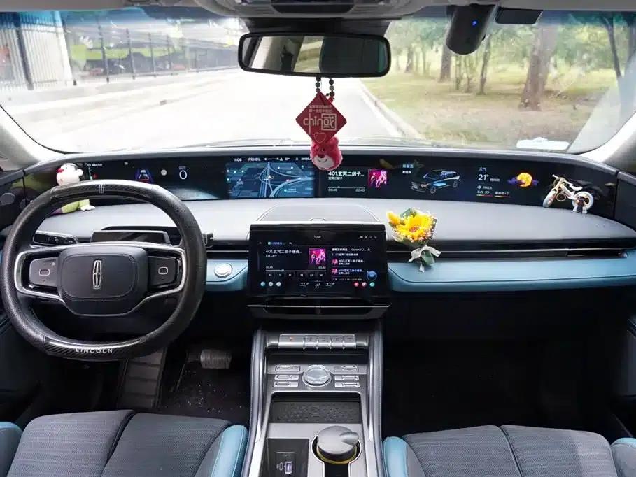Navigator 2023 2.0T AWD Premium Hybrid — миниатюра 3