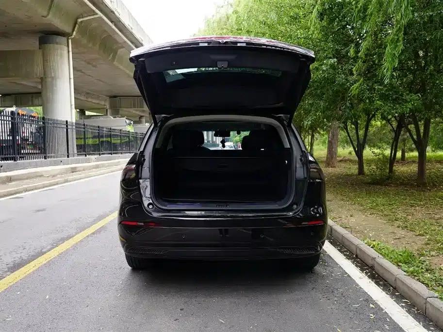 Navigator 2023 2.0T AWD Premium Hybrid — миниатюра 6