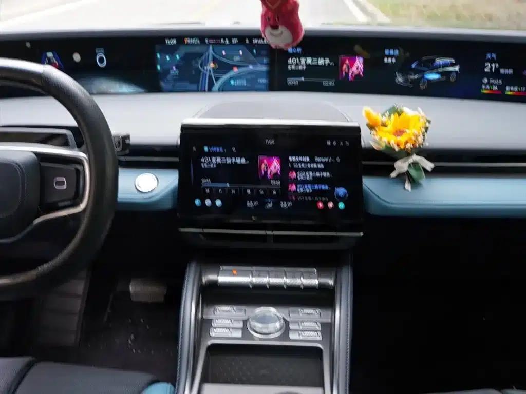 Navigator 2023 2.0T AWD Premium Hybrid — миниатюра 8