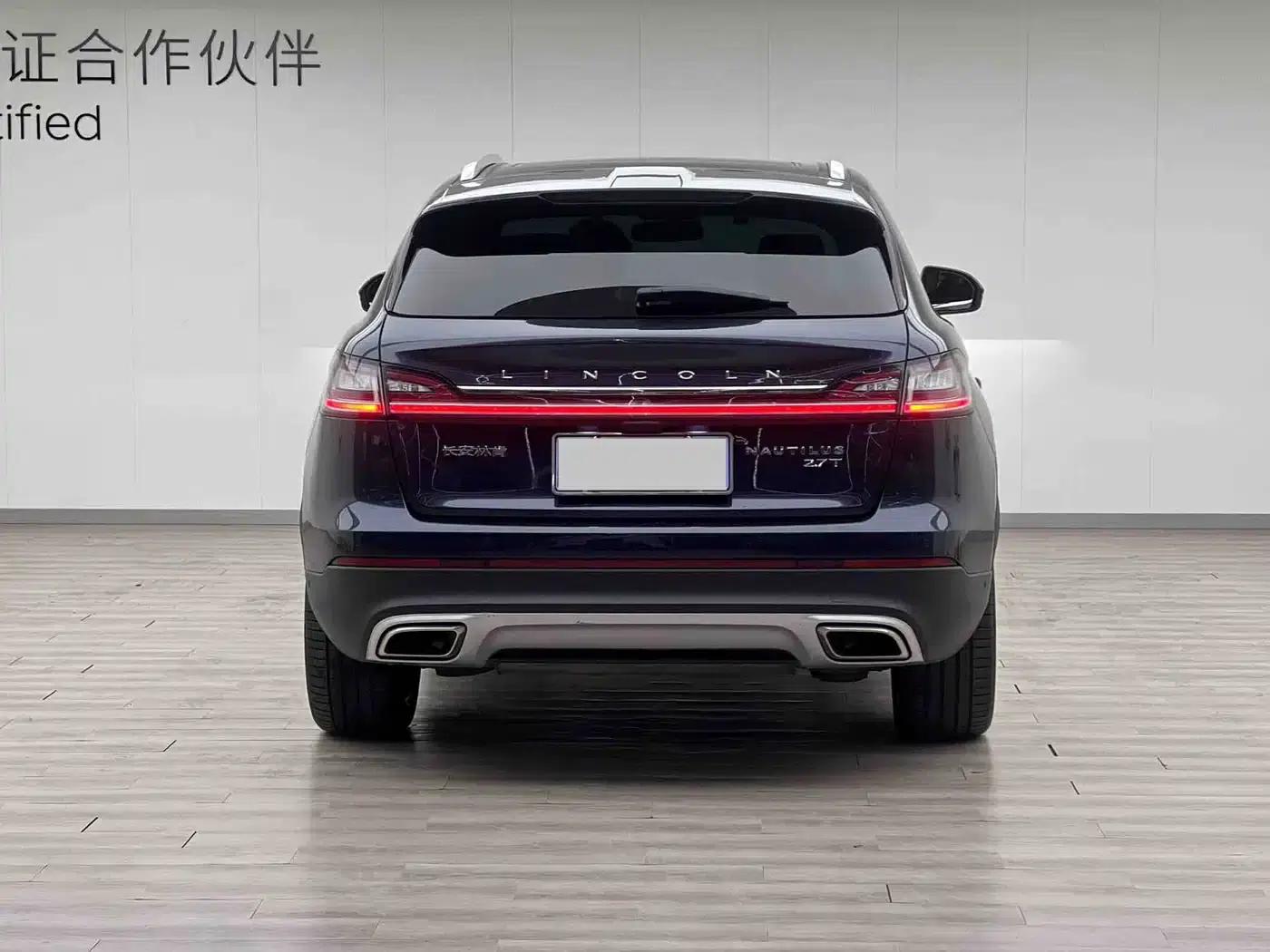 Navigator 2021 2.7T AWD Premium Edition — миниатюра 5