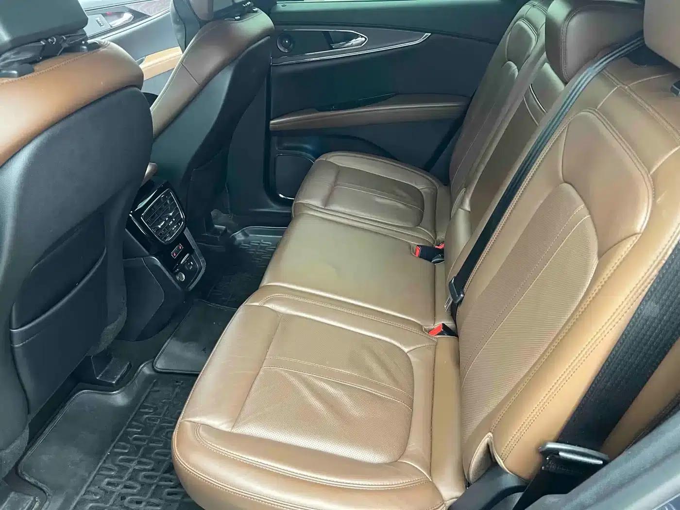 Navigator 2021 2.7T AWD Premium Edition — миниатюра 8