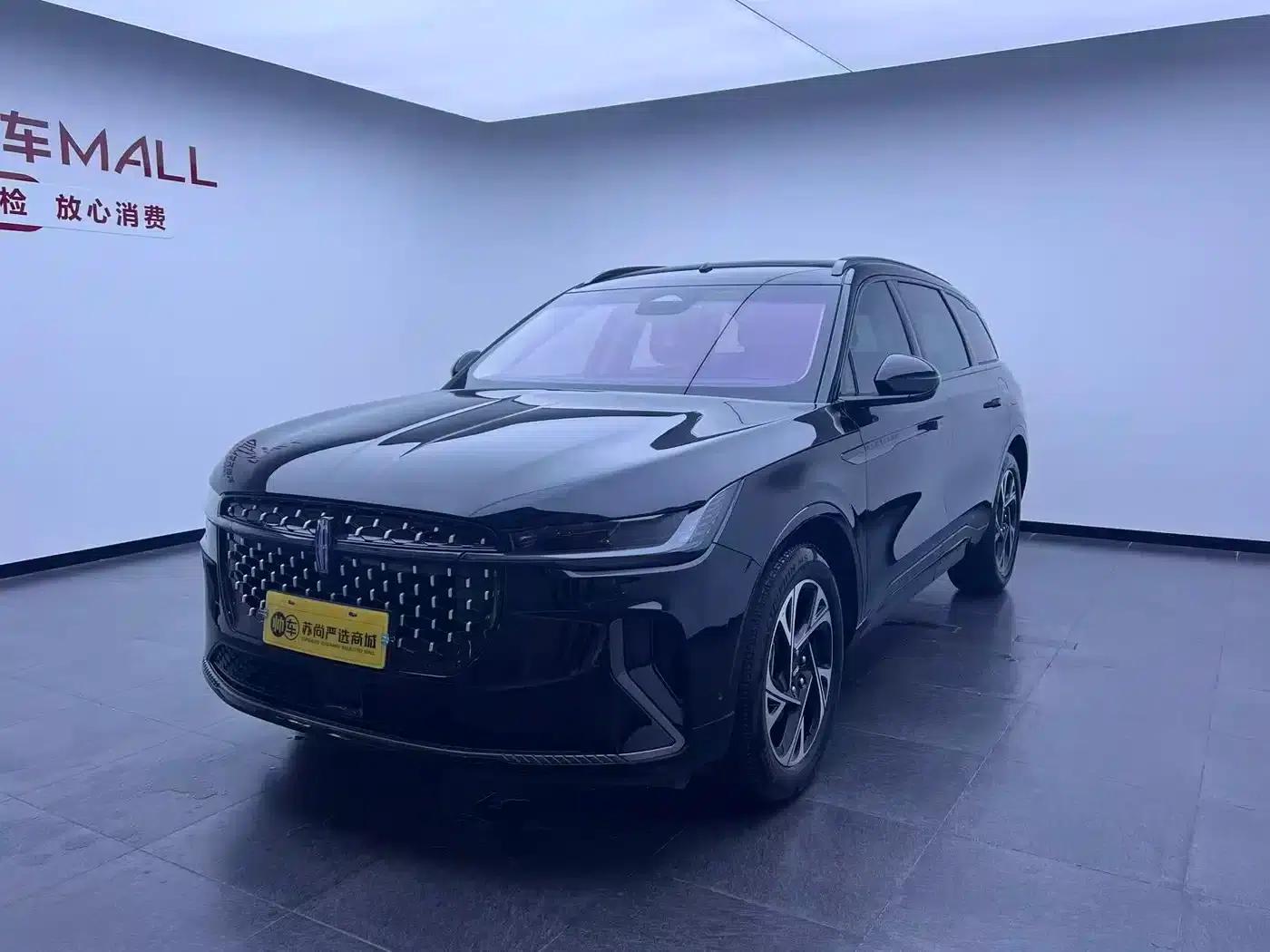 Navigator 2023 2.0T AWD Premium Hybrid — миниатюра 1