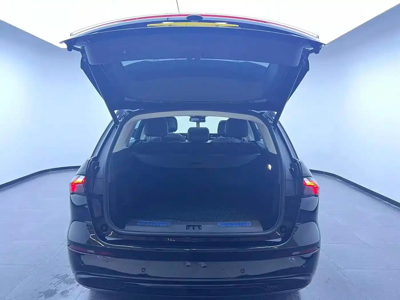 Navigator 2023 2.0T AWD Premium Hybrid — миниатюра 20