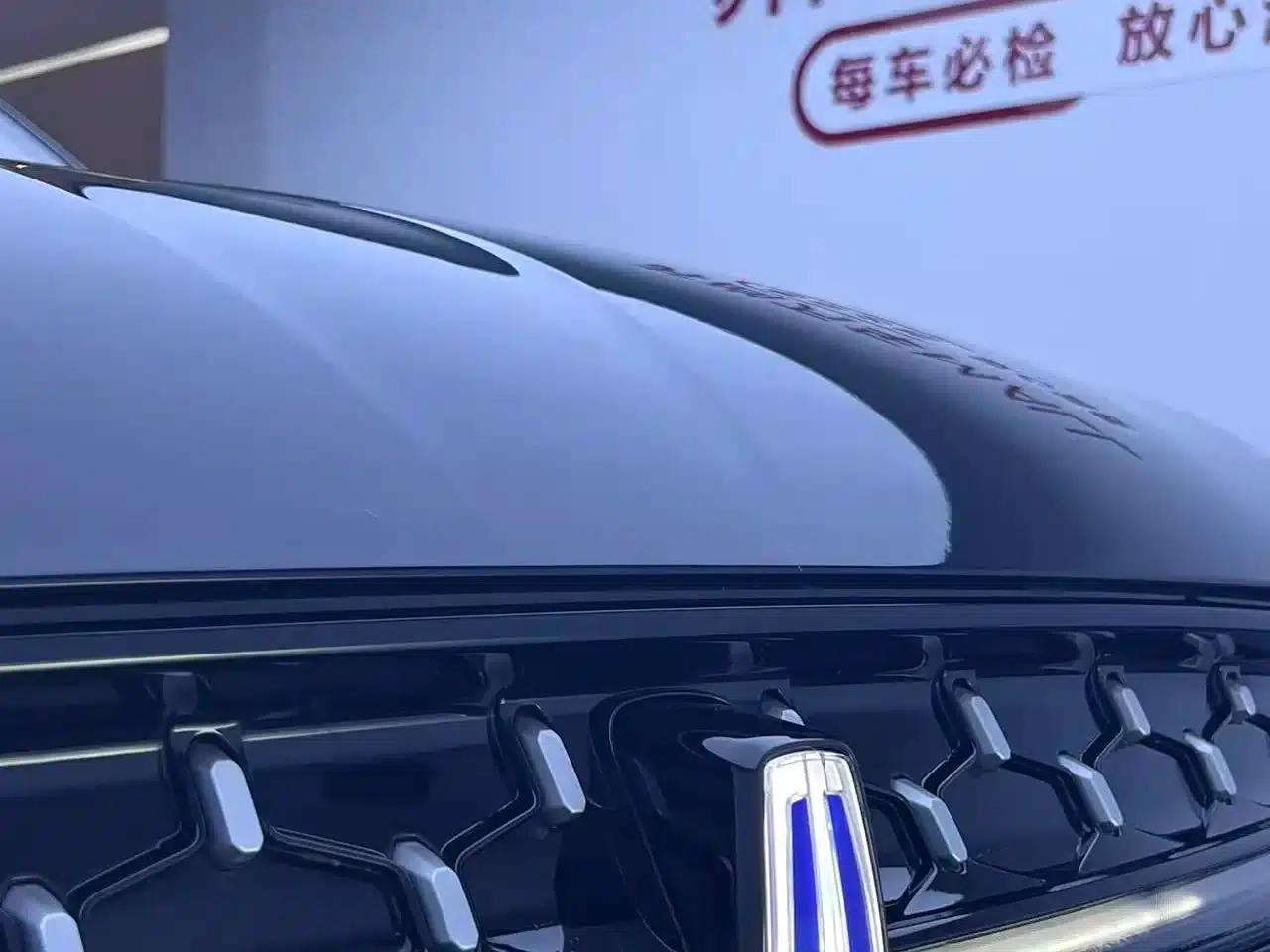 Navigator 2023 2.0T AWD Premium Hybrid — миниатюра 24
