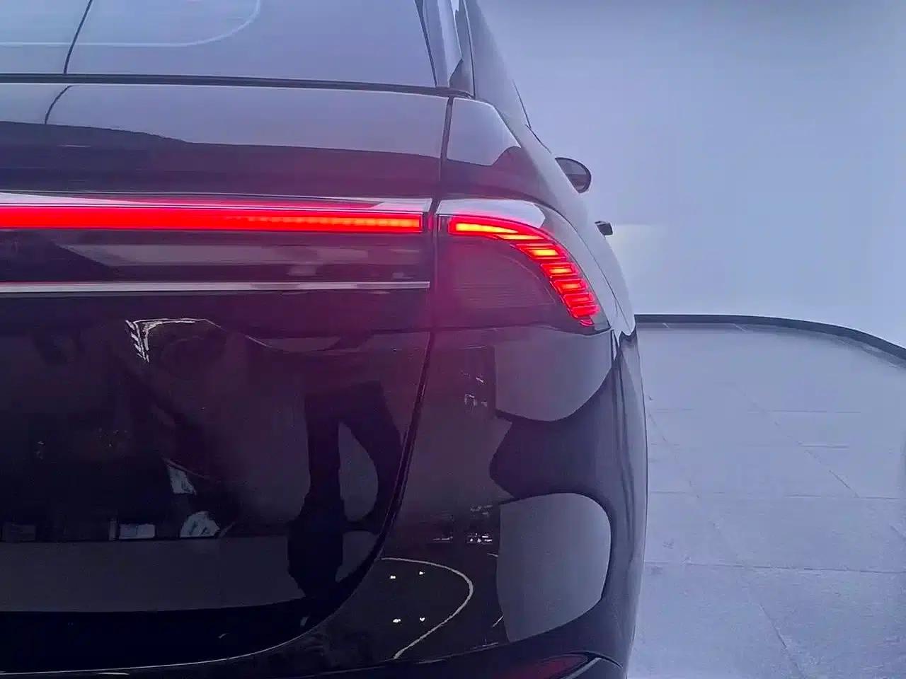 Navigator 2023 2.0T AWD Premium Hybrid — миниатюра 27