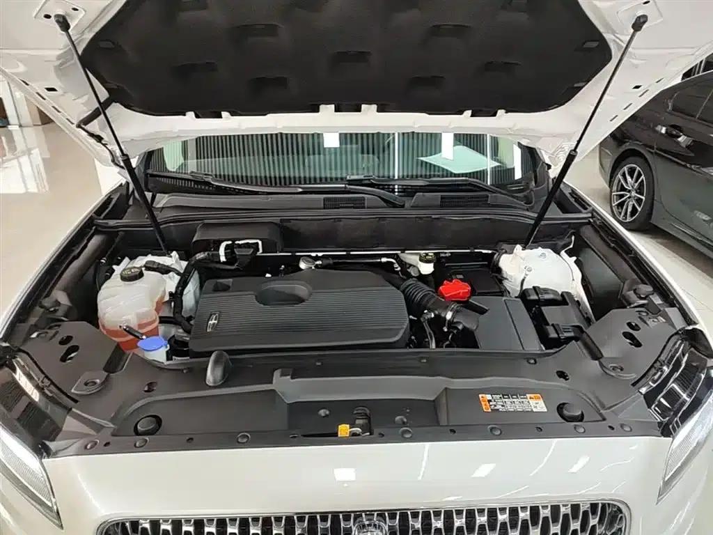 Navigator 2021 2.0T AWD Premium Edition — миниатюра 20