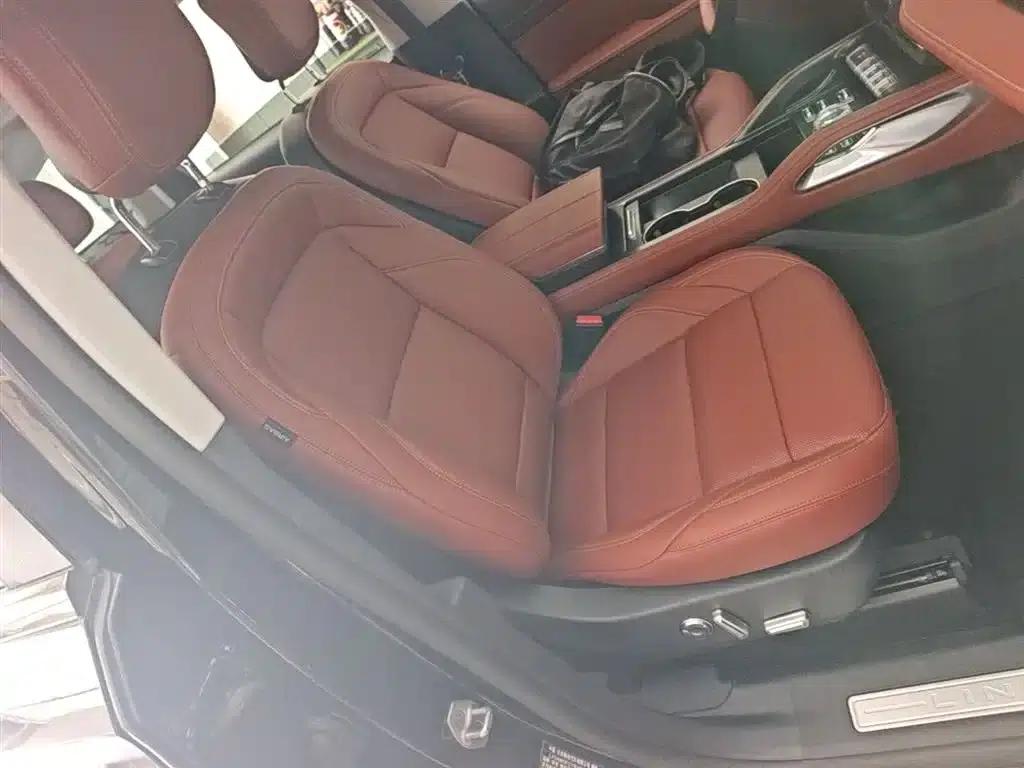 Navigator 2023 2.0T AWD Premium Hybrid — миниатюра 25