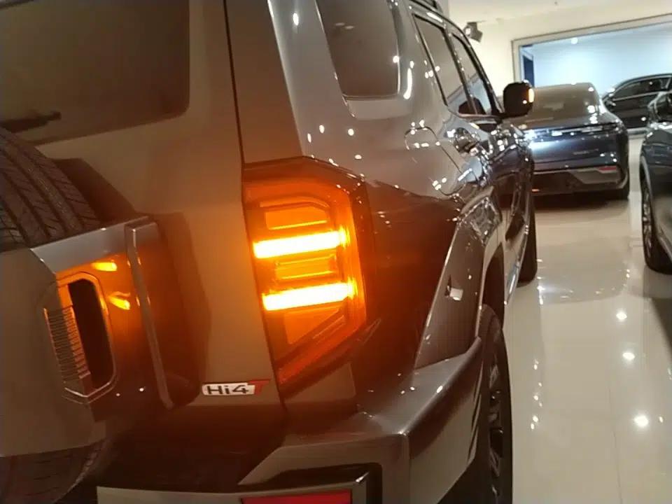 Tank 400 New Energy 2023 Hi4-T Super Edition — миниатюра 7