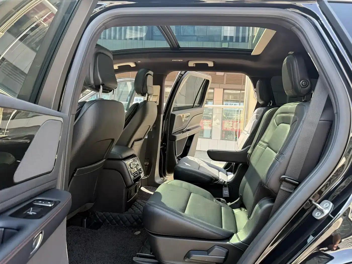 2021 Aviator 3.0T V6 AWD Premium Edition — миниатюра 3