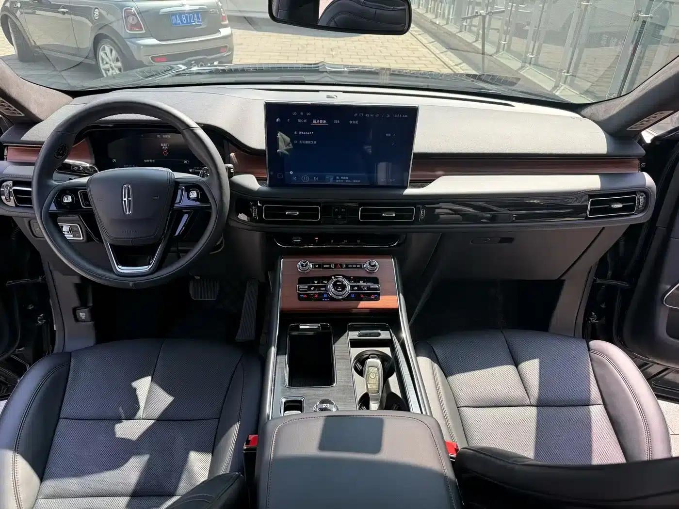 2021 Aviator 3.0T V6 AWD Premium Edition — миниатюра 6