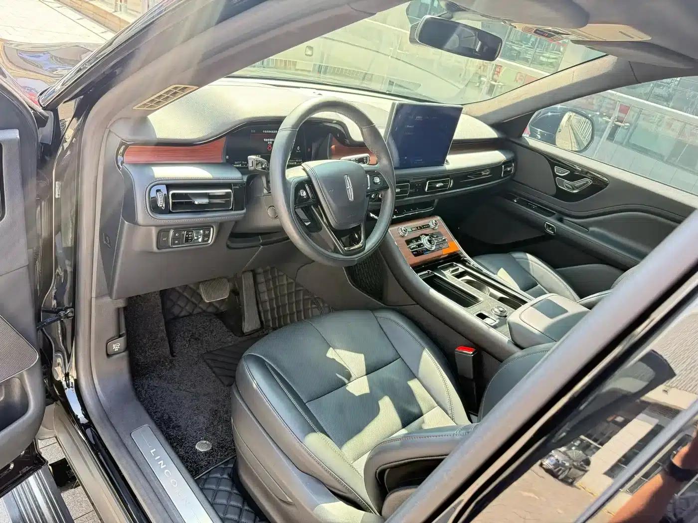 2021 Aviator 3.0T V6 AWD Premium Edition — миниатюра 8