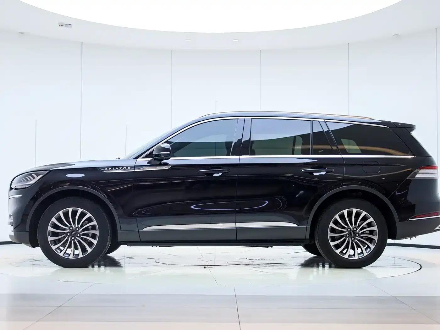 2023 Aviator 3.0T V6 AWD Premium Cruiser (6-seater) — миниатюра 11