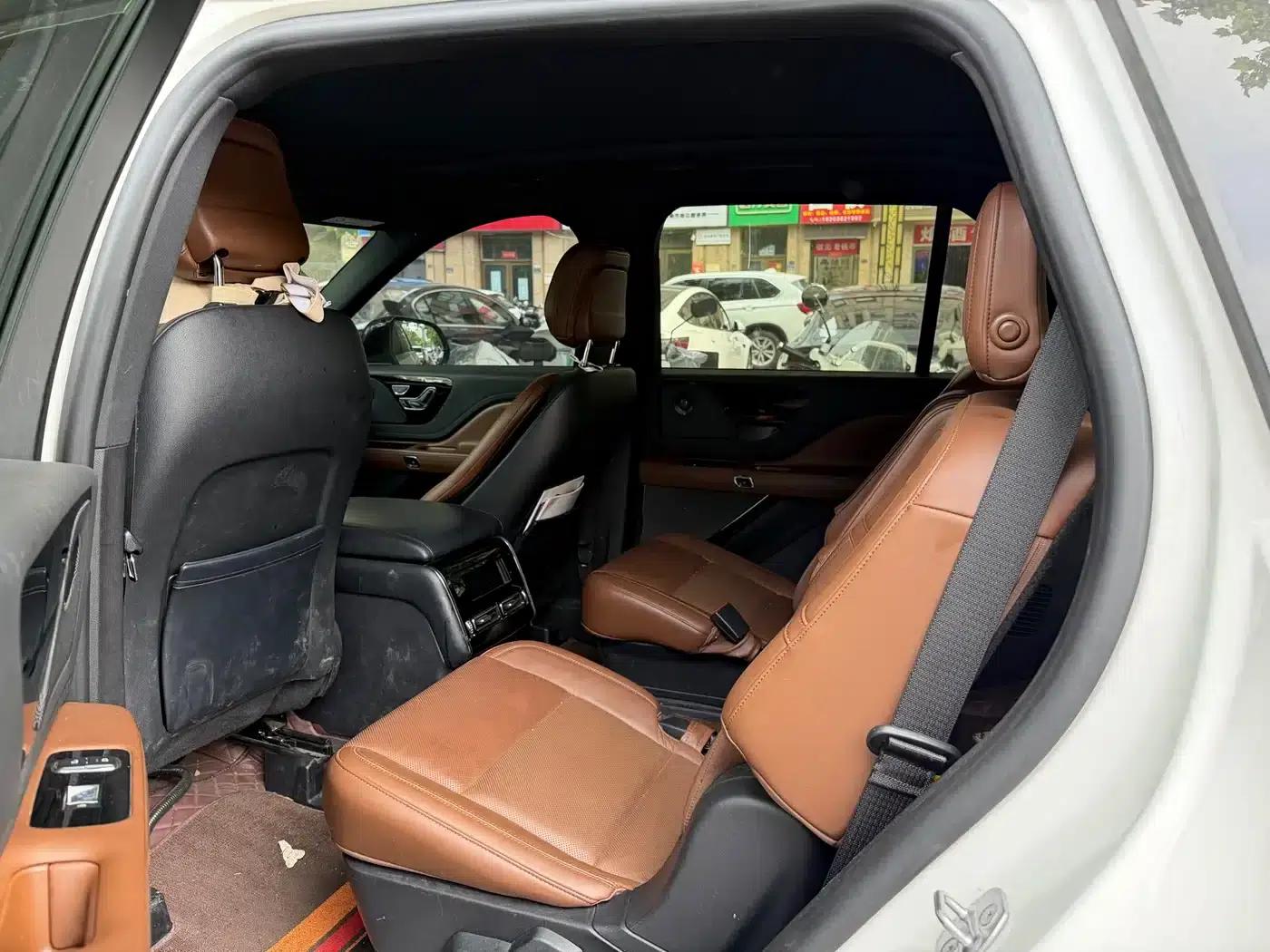 2021 Aviator 3.0T V6 AWD Premium Edition — миниатюра 4