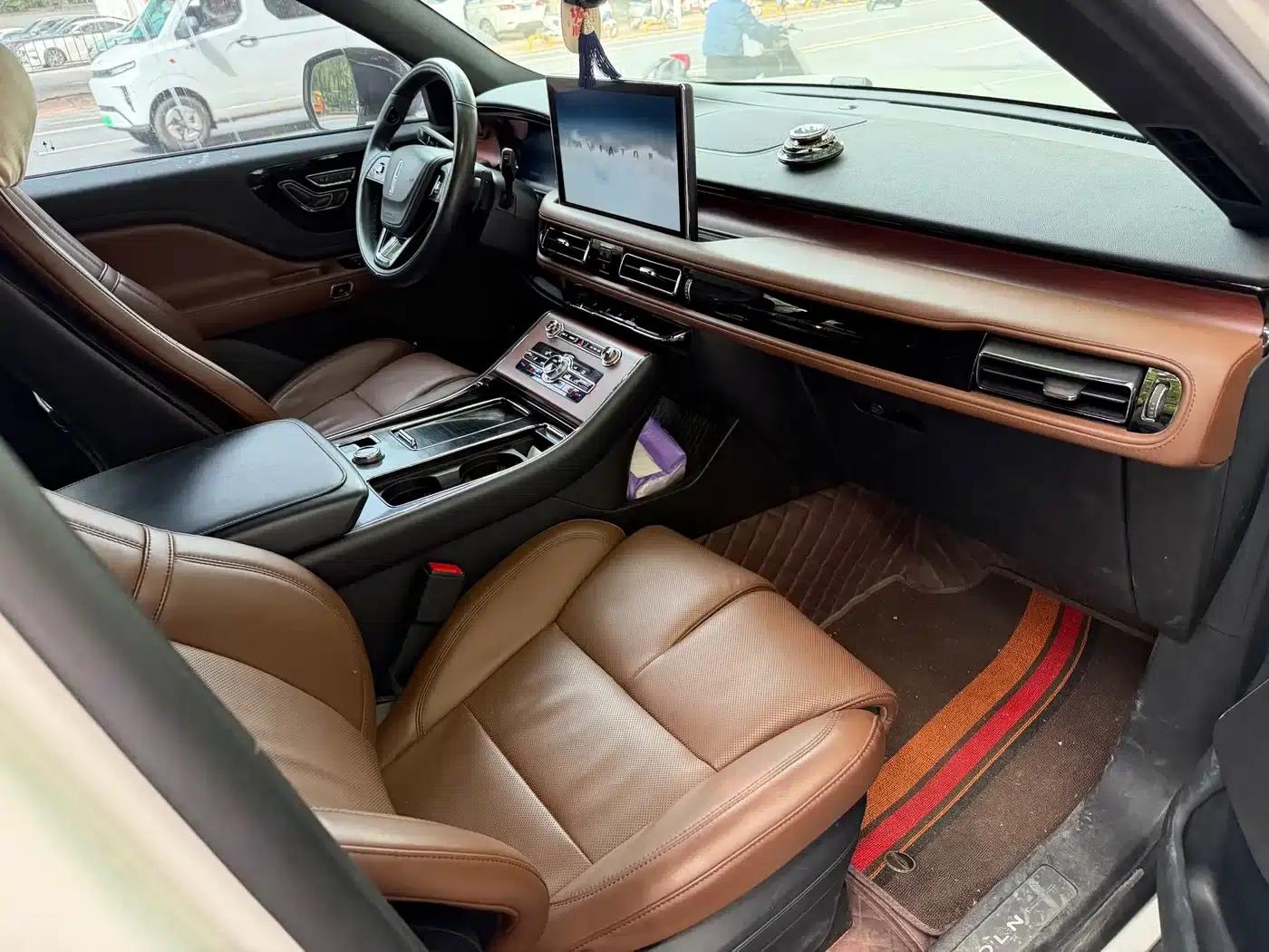 2021 Aviator 3.0T V6 AWD Premium Edition — миниатюра 8