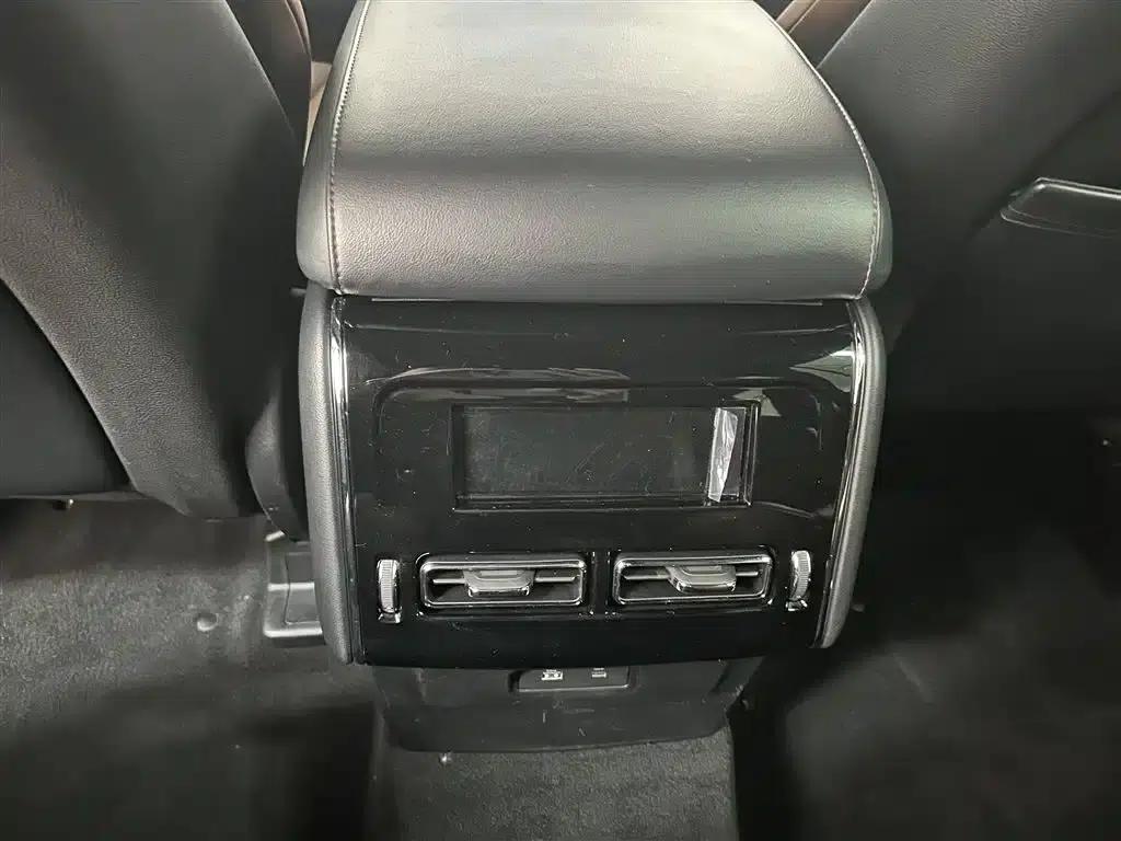 2022 Aviator 3.0T V6 AWD Premium Edition — миниатюра 12