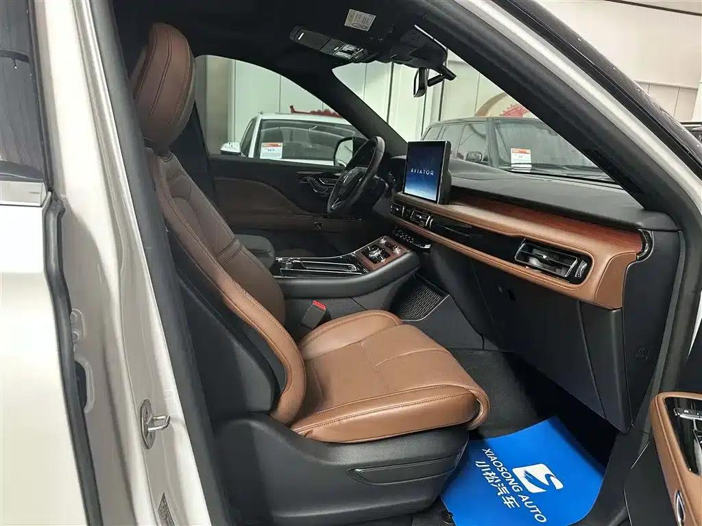 2022 Aviator 3.0T V6 AWD Premium Edition — миниатюра 17