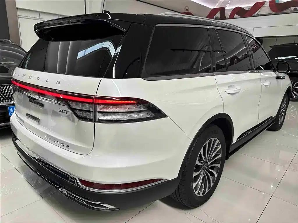 2022 Aviator 3.0T V6 AWD Premium Edition — миниатюра 20