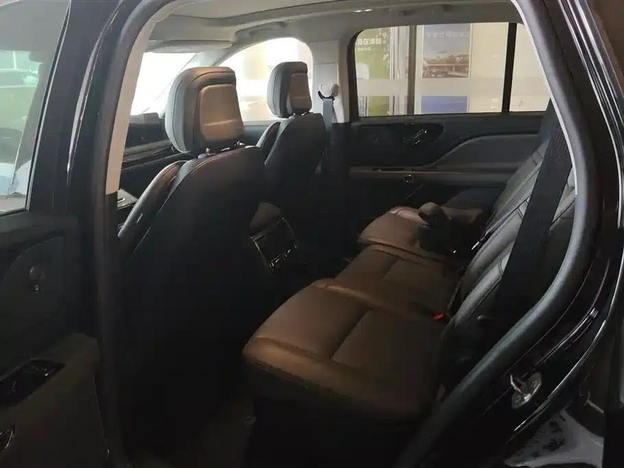 2024 Aviator 3.0T V6 AWD Elegant Edition (7-seater) — миниатюра 11