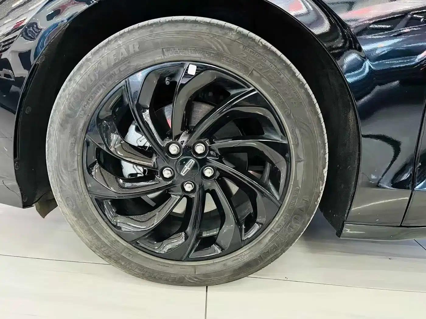 Lincoln Z 2024 2.0T Two-Wheel Drive Premium Hybrid — миниатюра 13