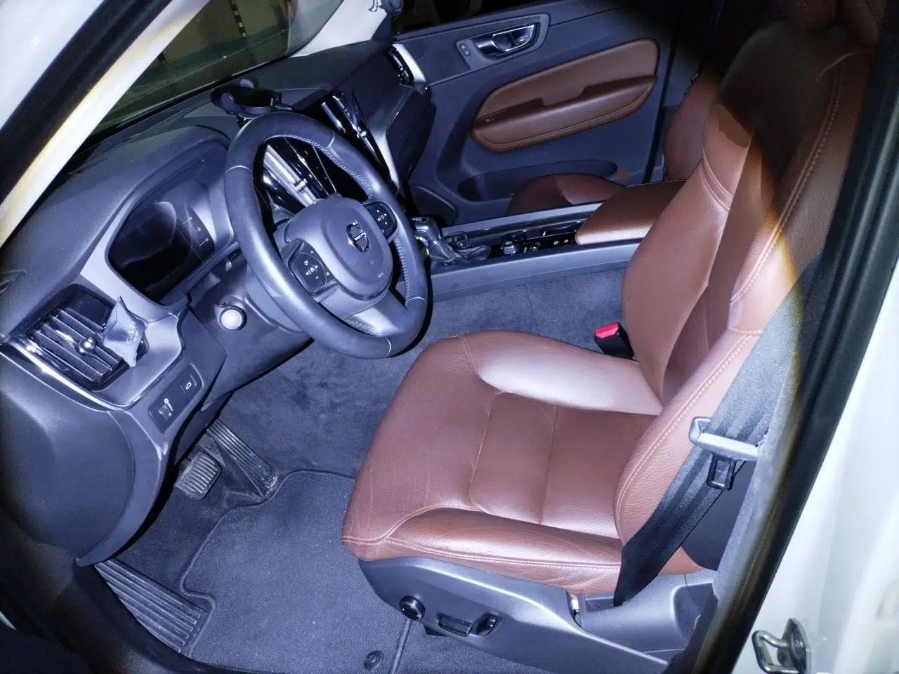 Volvo XC60 2019 T5 4x4 Smart Edition China V Standard — миниатюра 16