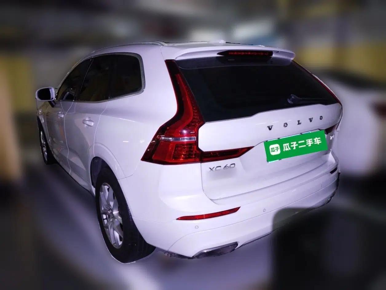 Volvo XC60 2019 T5 4x4 Smart Edition China V Standard — миниатюра 4
