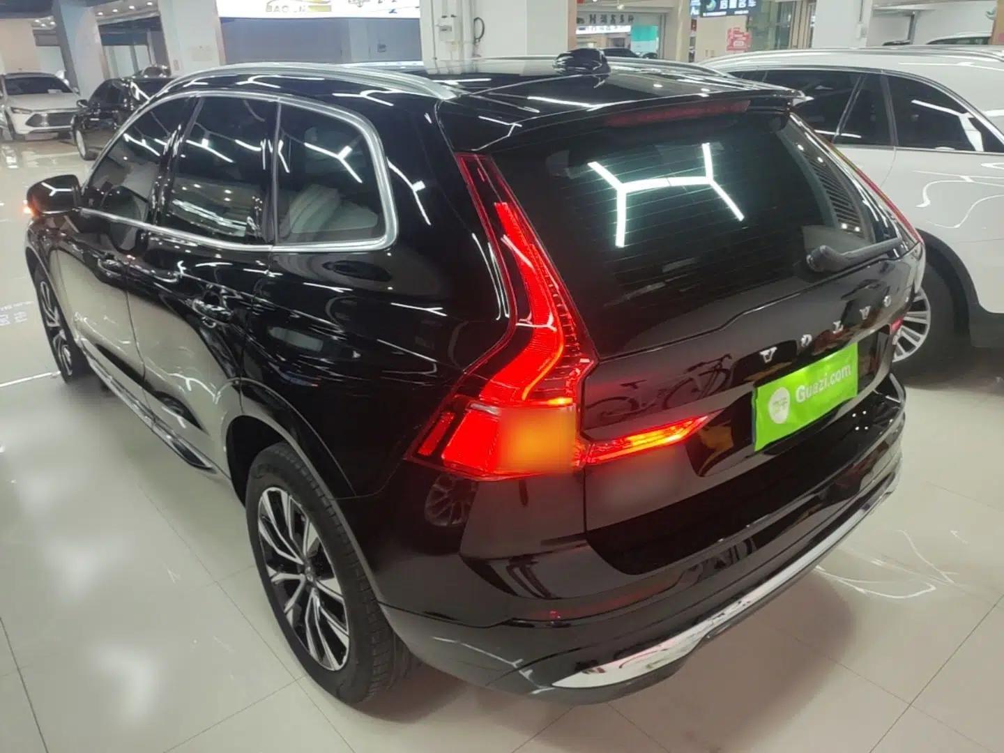 Volvo XC60 2025 B5 Four-Wheel Drive Smart & Advanced Luxury Edition — миниатюра 4