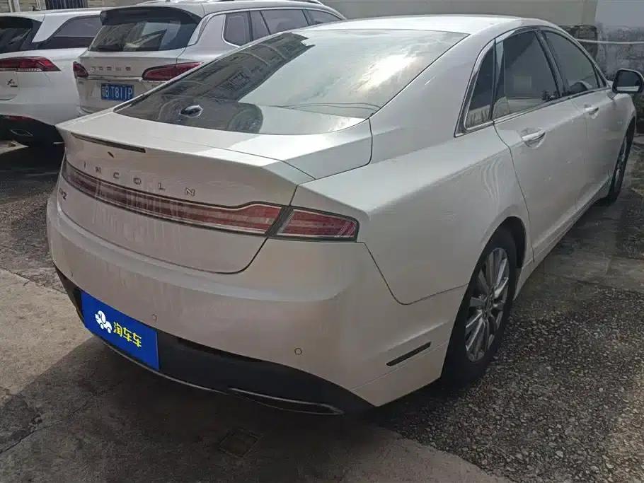 Lincoln MKZ 2019 2.0T Premium Edition (National V Emission Standard) — миниатюра 3