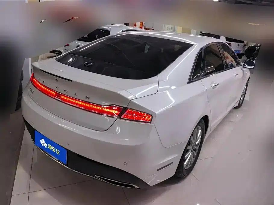 Lincoln MKZ 2017 2.0T Premium Edition — миниатюра 3