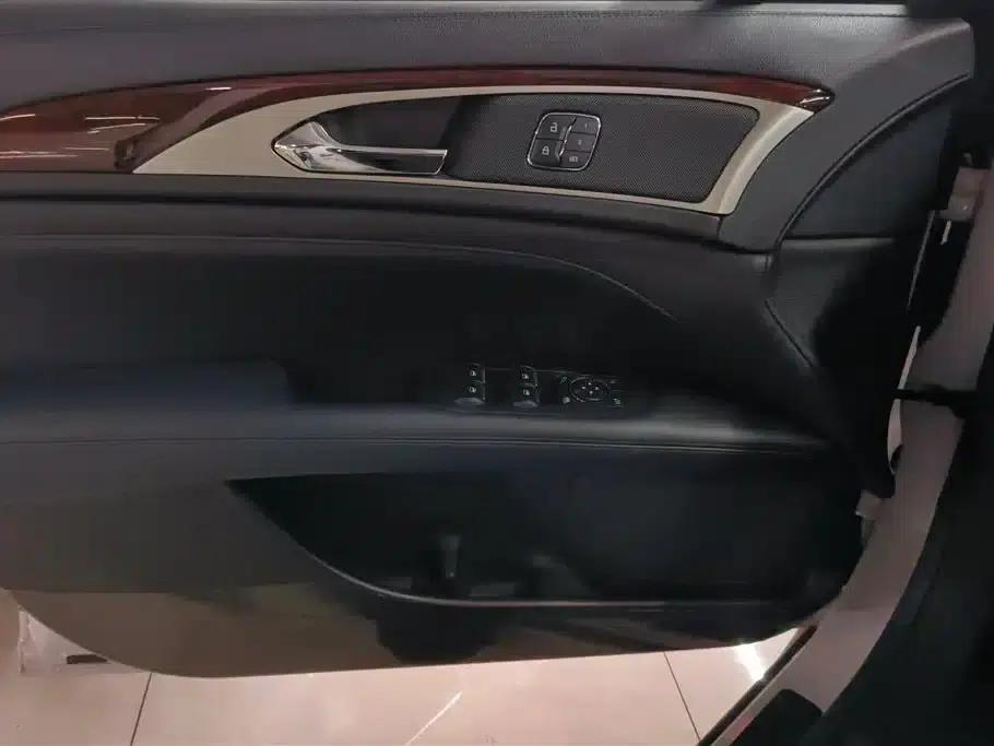 Lincoln MKZ 2017 2.0T Premium Edition — миниатюра 7