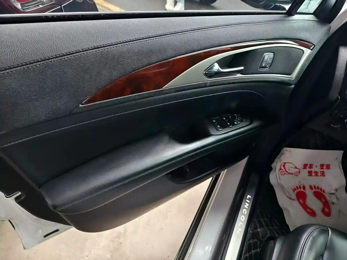 Lincoln MKZ 2019 2.0T Premium Edition (National V Emission Standard) — миниатюра 5