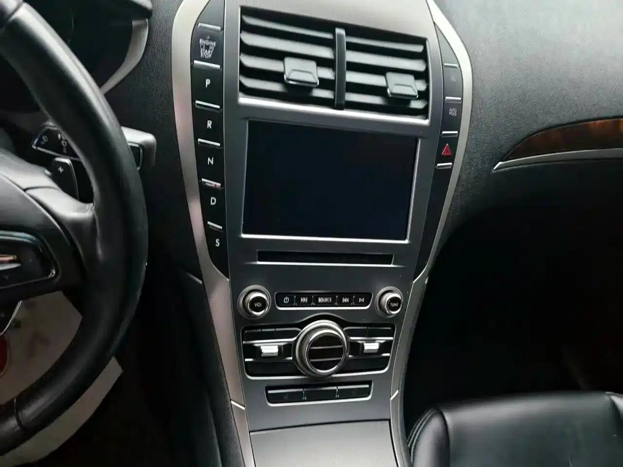 Lincoln MKZ 2019 2.0T Premium Edition (National V Emission Standard) — миниатюра 8