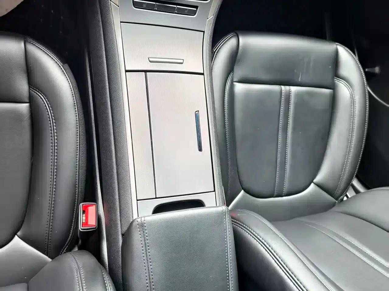 Lincoln MKZ 2019 2.0T Premium Edition (National V Emission Standard) — миниатюра 9