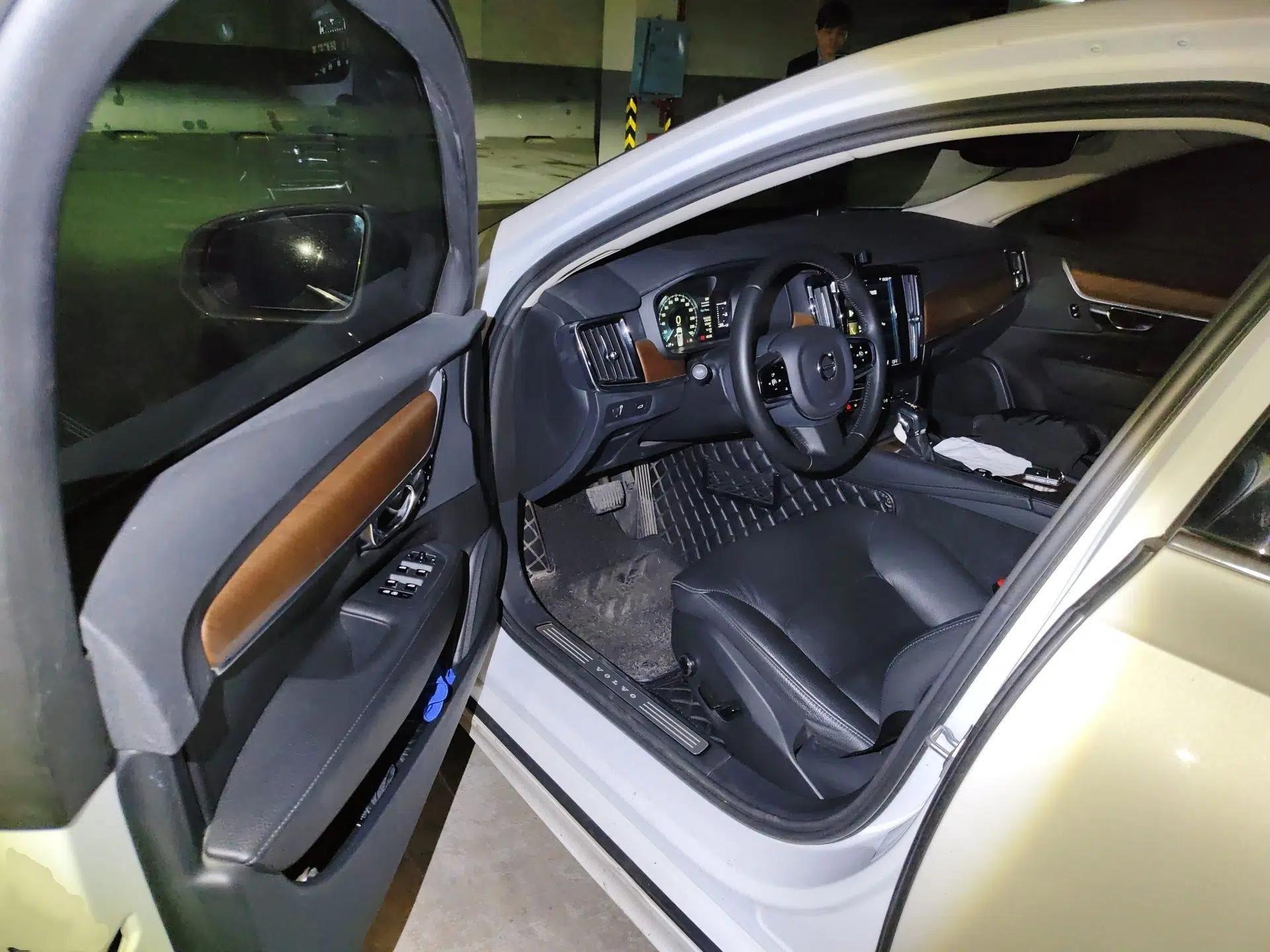 Volvo S90 2019 T5 Zhiyi Edition — миниатюра 19