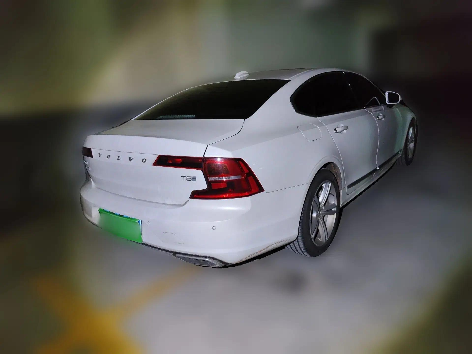 Volvo S90 2019 T5 Zhiyi Edition — миниатюра 6