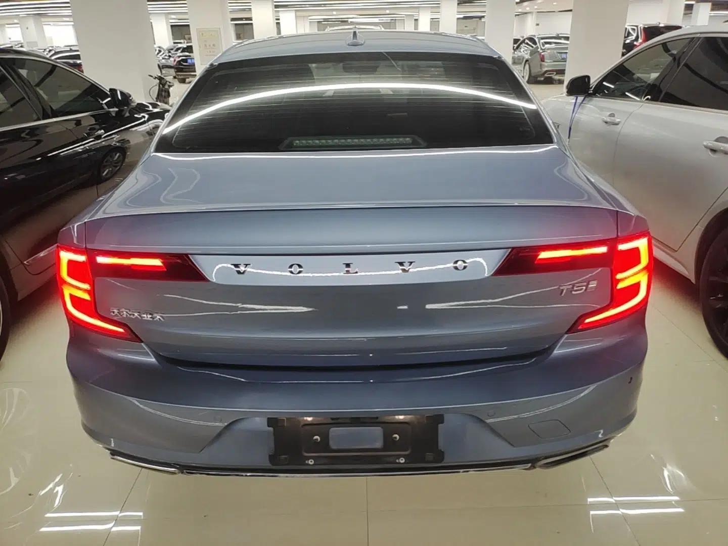 Volvo S90 2020 Facelifted T5 Zhiyi Luxury Edition — миниатюра 5