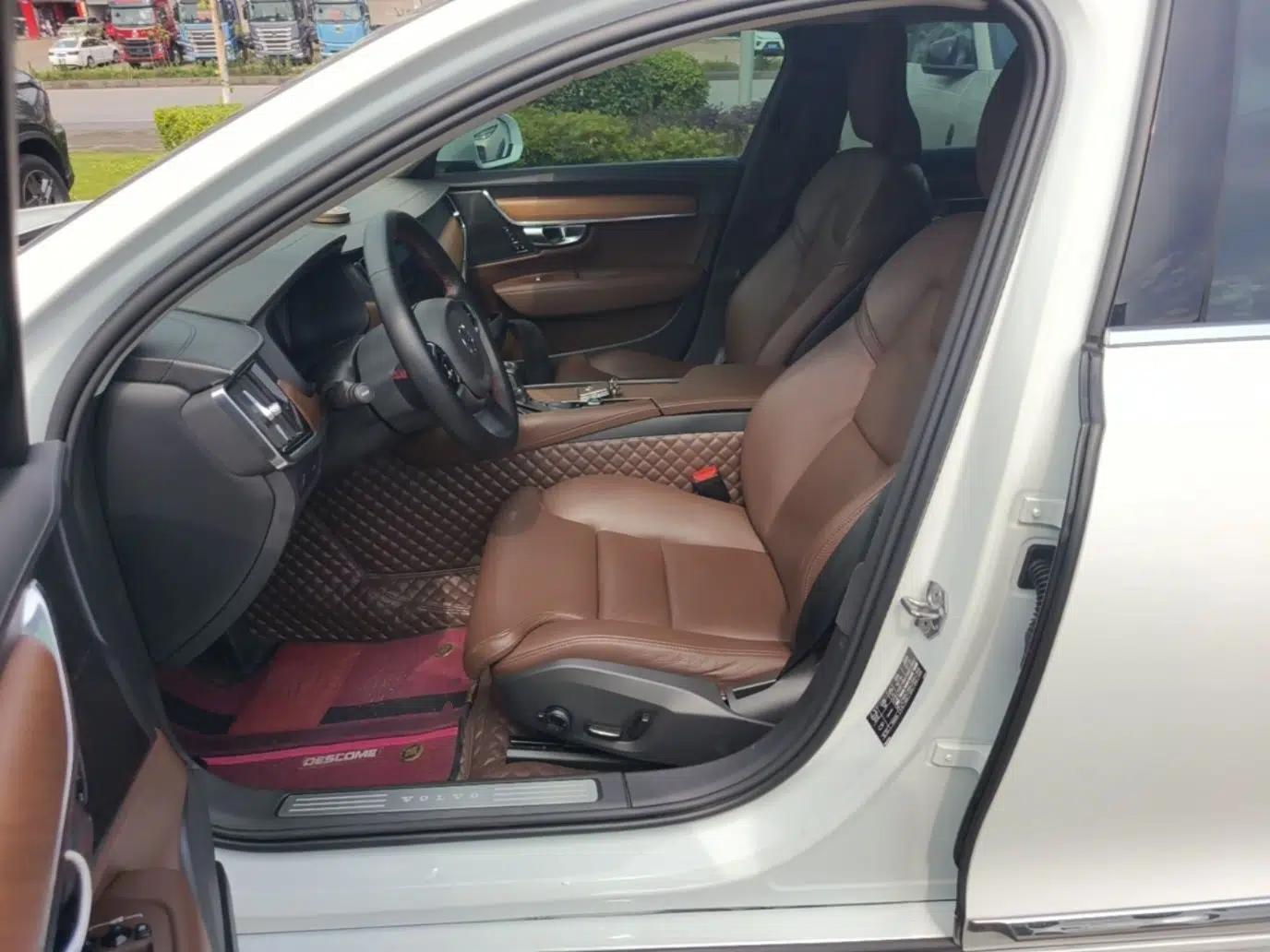 Volvo S90 2020 T5 Zhiyuan Luxury Edition — миниатюра 18
