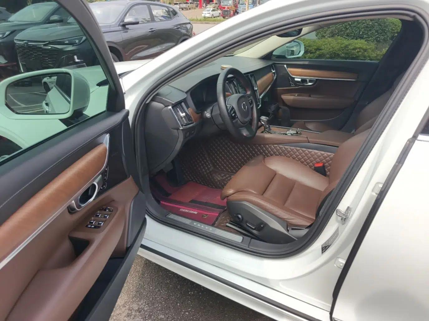 Volvo S90 2020 T5 Zhiyuan Luxury Edition — миниатюра 19