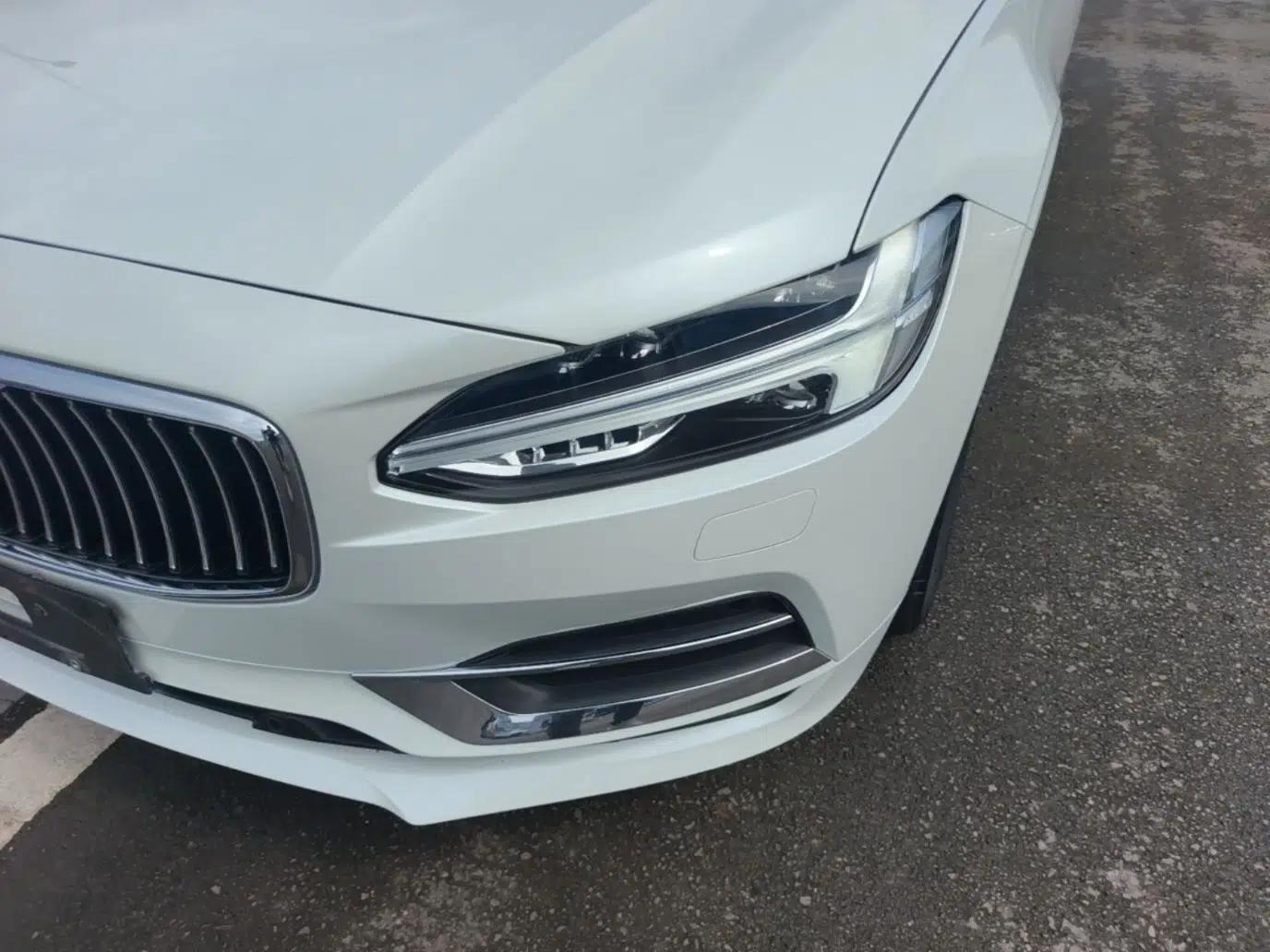 Volvo S90 2020 T5 Zhiyuan Luxury Edition — миниатюра 9
