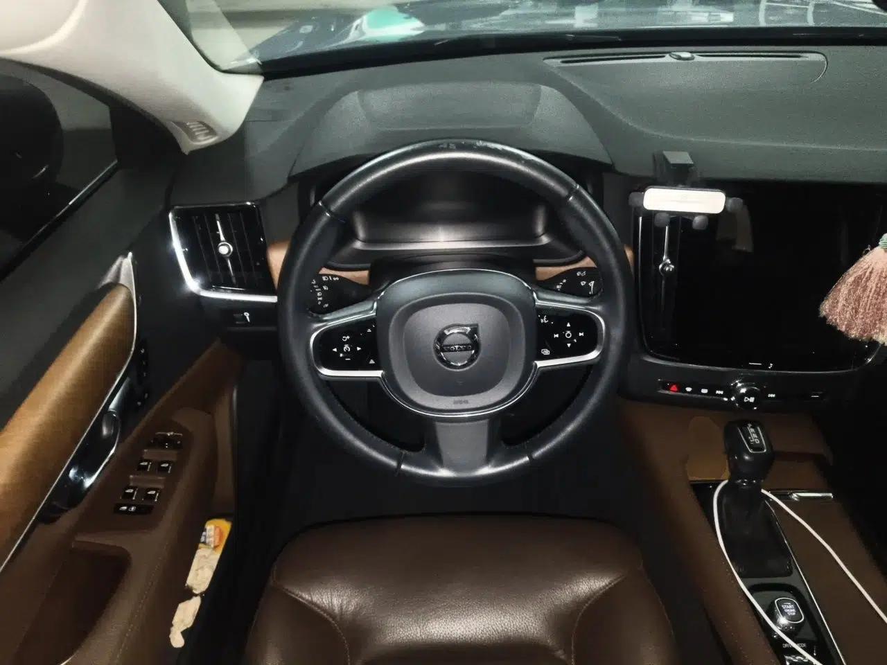 Volvo S90 2020 T5 Zhiyi Luxury Edition — миниатюра 11