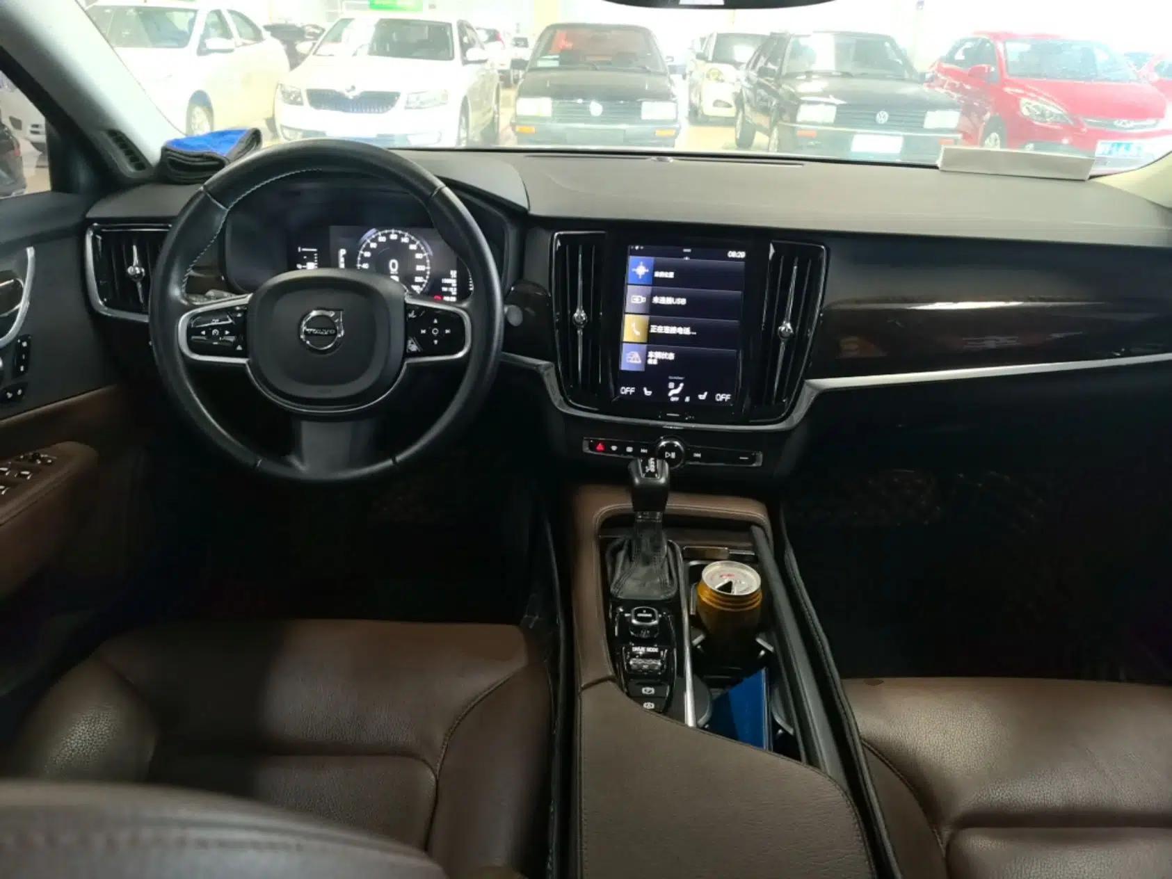 Volvo S90 2017 T5 Zhiyuan Edition — миниатюра 13