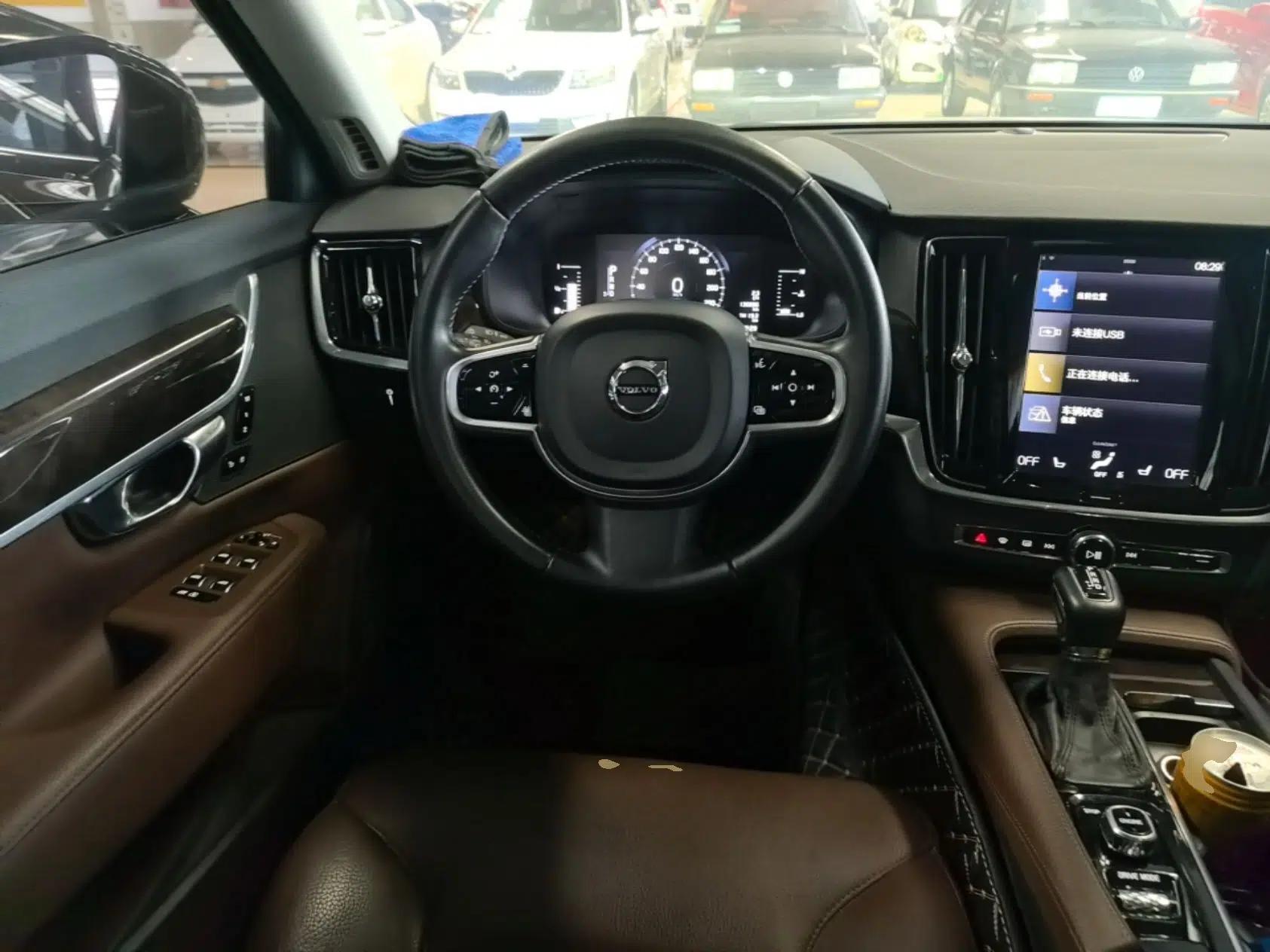 Volvo S90 2017 T5 Zhiyuan Edition — миниатюра 14