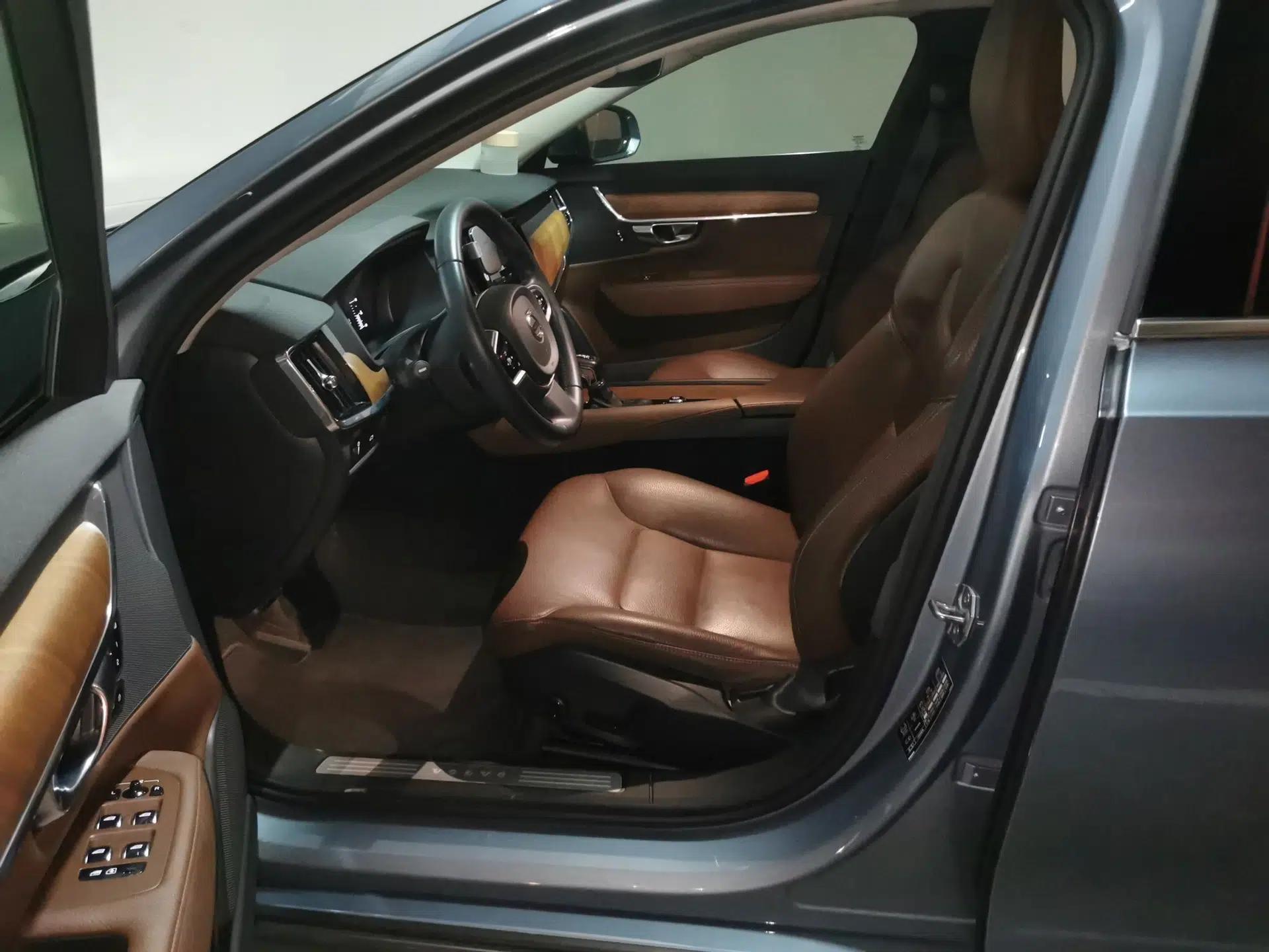 Volvo S90 2018 T5 Zhiyuan Edition — миниатюра 17