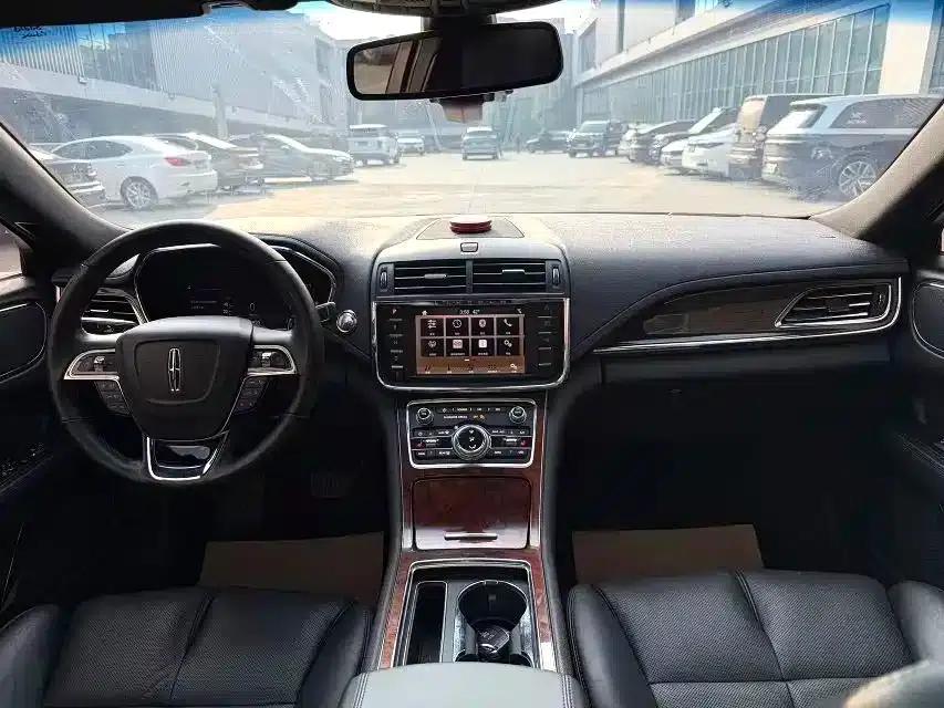 Lincoln Continental 2019 2.0T Two-Wheel Drive Premium Edition (China V Emission Standard) — миниатюра 8